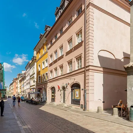 Cozy Studio Old Town Piwna By Renters
